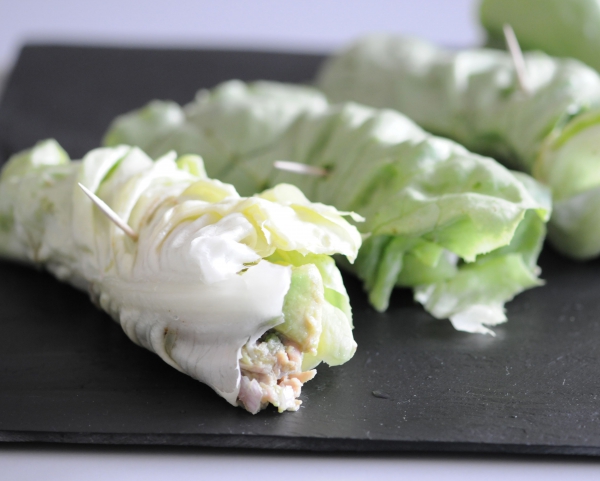 Recette de cuisine : Rouleaux de laitue au thon et avocat