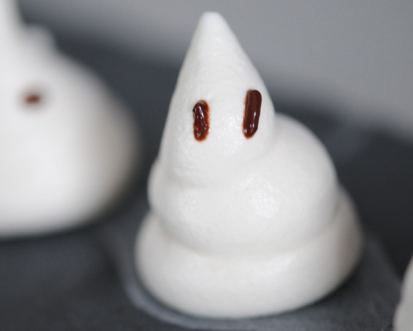 Recette de cuisine : Meringues fantÃ´mes