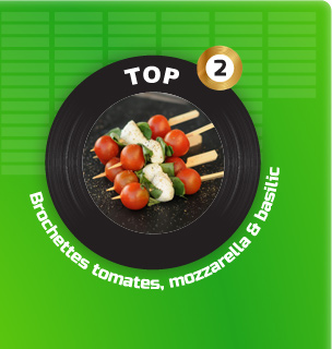 Brochette de tomates cerises, mozzarella, basilic